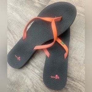 Sanuk flip flops